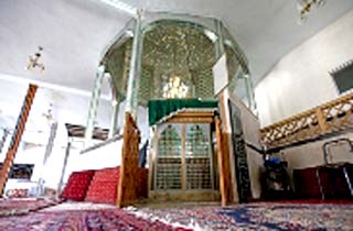 بازسازی امام زاده محمد شمشک با همکاری شهرداری