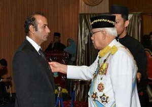 اعطای مدال افتخار به مربی اردبیلی تیم ملی کاراته مالزی
