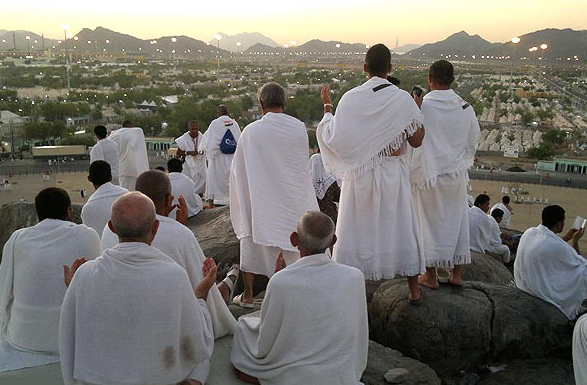 تعجب رشیدپور از علاقه نمایندگان مجلس به عکس گرفتن با موگرینی/ زیر گرفتن یک دانش آموز توسط سرویس مدرسه/ حمله ارتش سوریه به ادوات نظامی داعش + فیلم و صوت