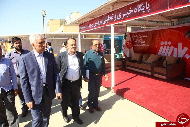 افتتاح هشتمین نمایشگاه مطبوعات و خبرگزاریهای در استان +تصویر