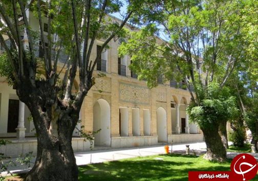 قلعه زیبای دزک در چهارمحال و بختیاری