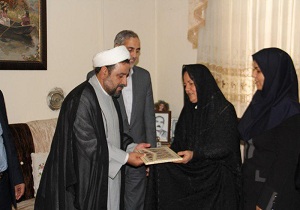 تجلیل از خانواده خبرنگار دوران جنگ