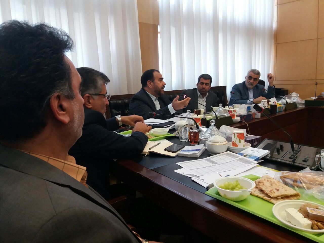 جلسه هماهنگی روسای کمیسیون&zwnj;های مجلس با معاونت پارلمانی رئیس&zwnj;جمهور برگزار شد