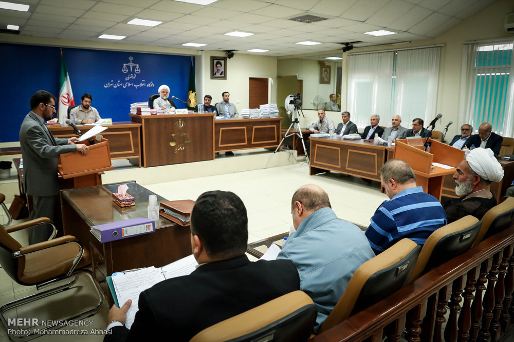 ادامه دفاعیات متهم ردیف سوم "پرونده نفتی"