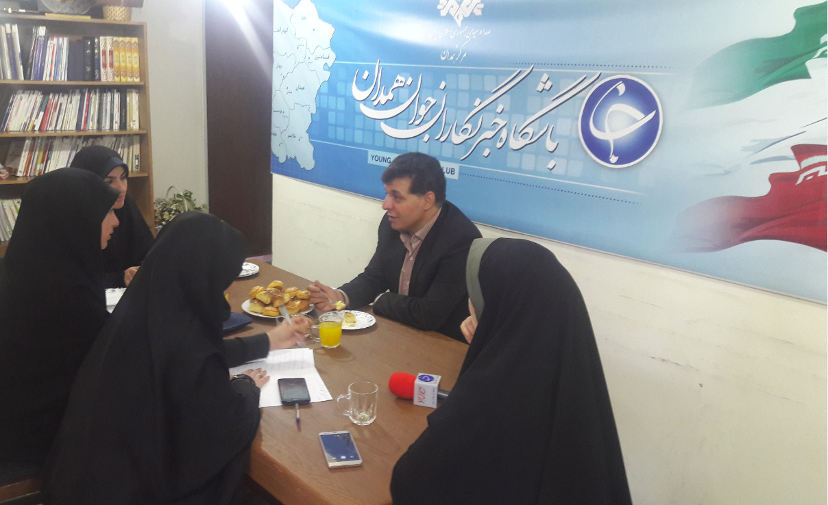 بیان صداقت و واقعیت های جامعه مهم&zwnj;ترین رسالت خبرنگاران