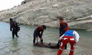 دستگیری 64 دختر و پسر در استخر پارتی/ ادامه جستجو برای یافتن گردشگر حادثه دز/سوء قصد به دادستان بجنورد/سریع ترین کشتی حمل خودرو و مسافر جهان/مرگ مشکوک معلولان شبستر