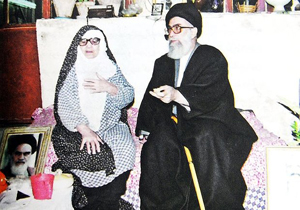 سخنان مادر مقام معظم رهبری درباره تربیت فرزندانشان/ کنایه زدن لاریجانی به قشقاوی درباره سلفی با موگرینی/ سارقان مسلحی که پا به فرار گذاشتند +فیلم و صوت