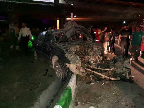 برخورد پژو با جداول بتنی حادثه آفرید