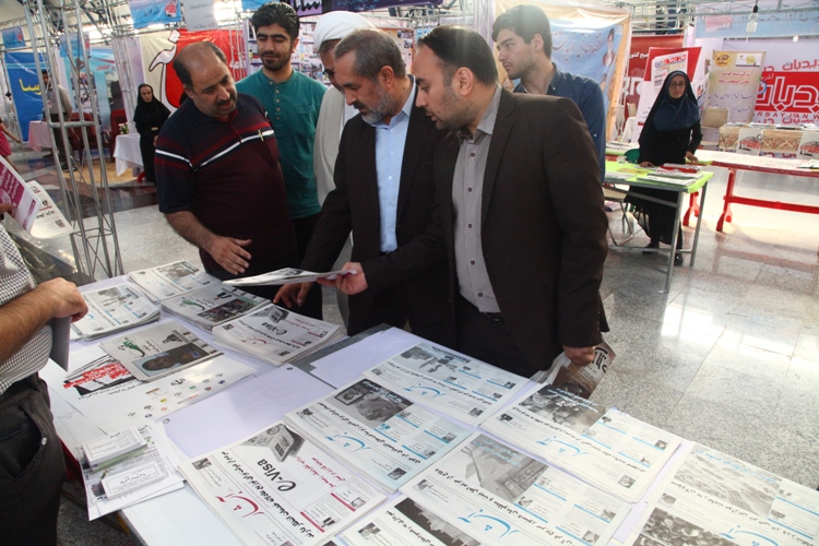 حضور معاون سیاسی استاندار در نمایشگاه مطبوعات و آیین گرامیداشت روز خبرنگار+تصویر