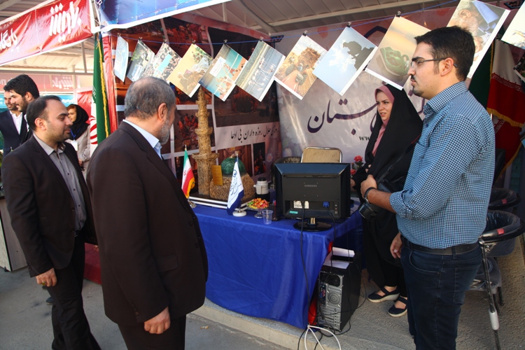 حضور معاون سیاسی استاندار در نمایشگاه مطبوعات و آیین گرامیداشت روز خبرنگار+تصویر