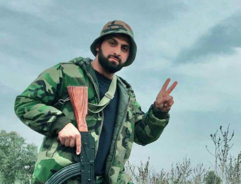 لحظاتی قبل از شهادت حامد بافنده ، شهید خوش صدای مدافع حرم +فیلم