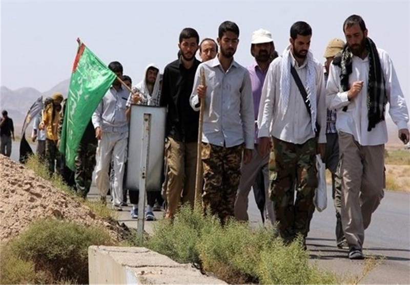 تشرف کاروان پیاده محبان الرضا (ع) به بارگاه منور رضوی