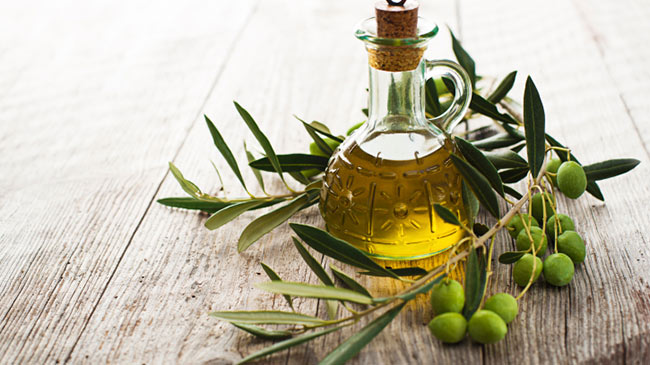 با ماسک موی روغن ماهی به جنگ ریزش موی سر در فصل گرما بروید+ دستورالعمل تهیه