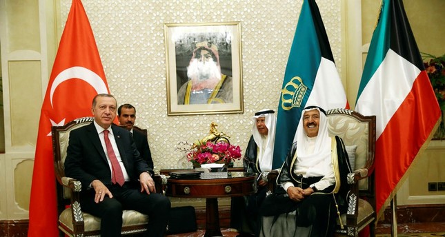 اردوغان در چارچوب تلاش&zwnj;هایش برای حل بحران قطر، با امیر کویت دیدار کرد+ عکس