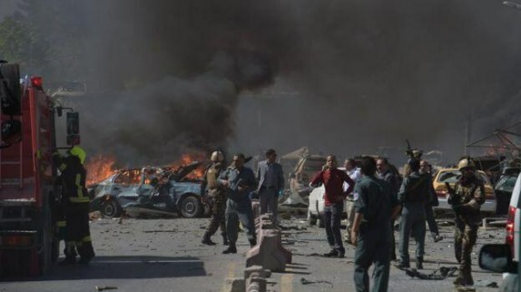 انفجار مهیب در کابل/ انفجار در نزدیکی خانه محمد محقق رخ داد