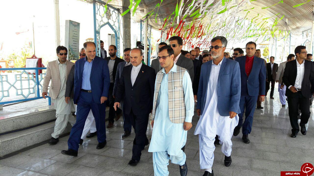 غباررویی مزار شهدا در زاهدان