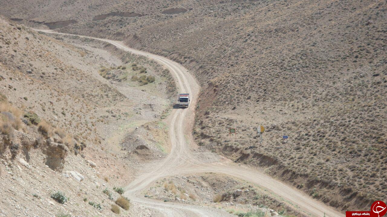 دشواری ترد از جاده&zwnj;های کوهستانی صعب&zwnj;العبور در فیروزکوه + تصاویر