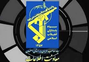کشف 200 میلیون ریال اسکناس تقلبی و مقادیری مشروبات در تیران
