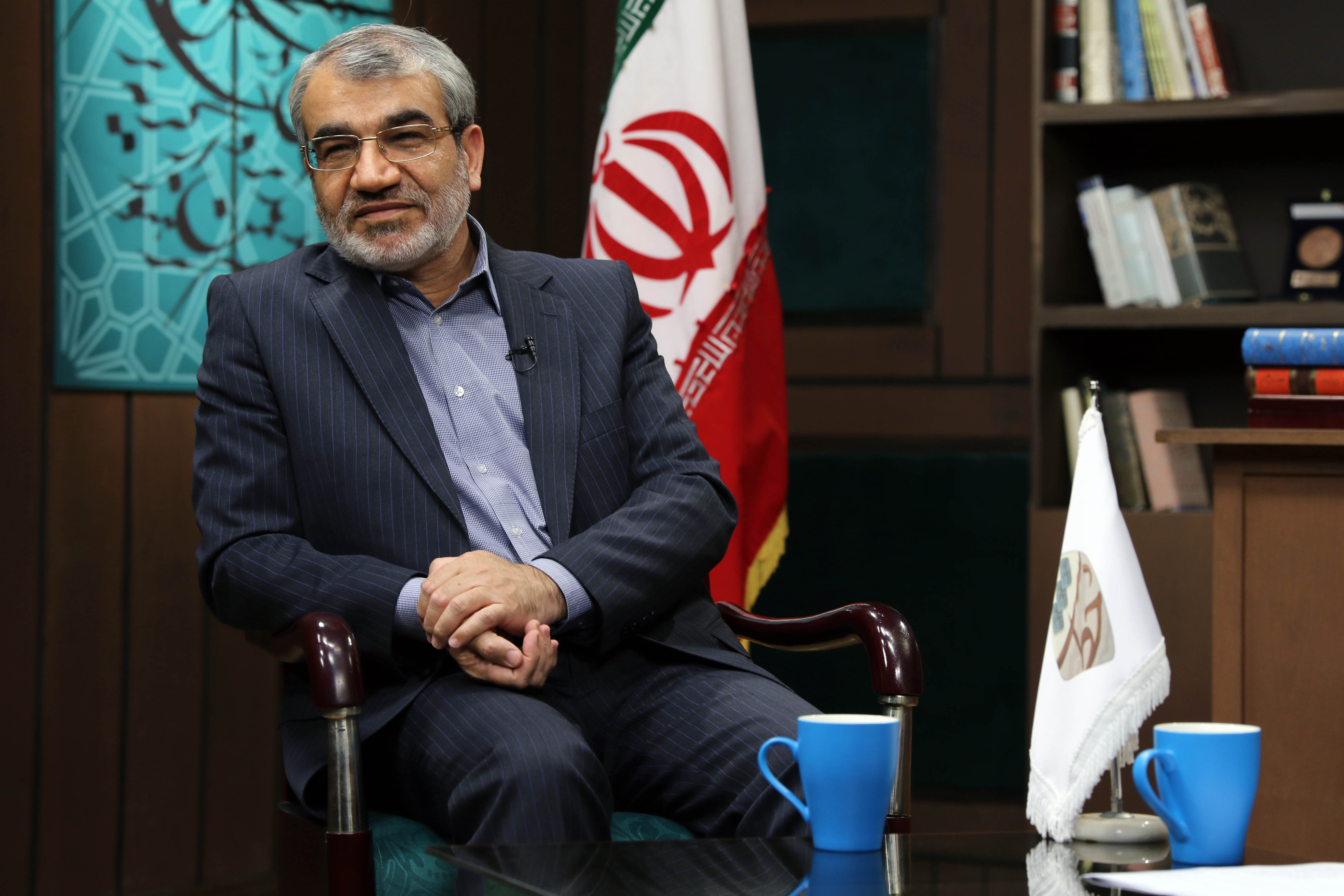 از طریق دکتر الهام به احمدی&zwnj;نژاد پیغام دادیم که انصراف دهد/ حقوق اعضای شورای نگهبان