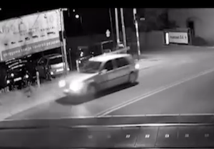 رد شدن مرگ از بیخ گوش چند جوان عجول+فیلم