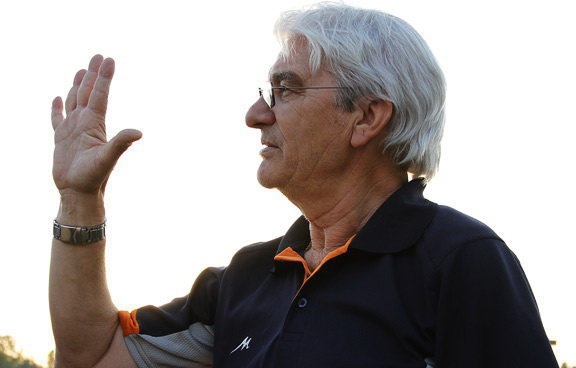 سکان استقلال اهواز بدست کاسیمیرو افتاد
