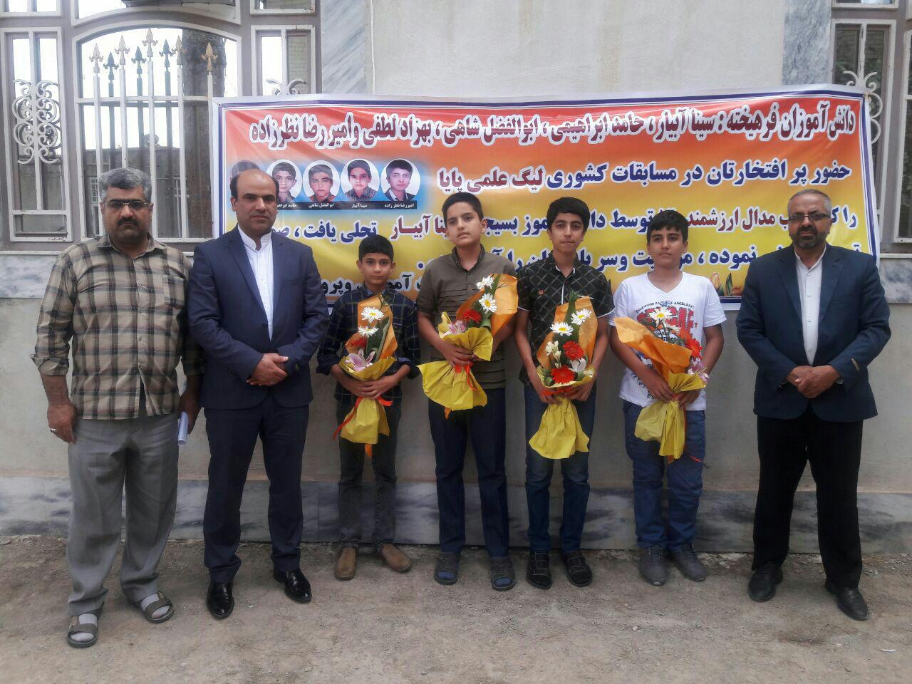 کسب مدال طلای مسابقات کشور برای دانش آموز گنابادی