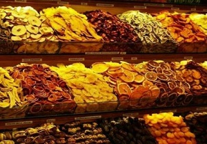 از خرید میوه‌های خشک شده فله‌ای خودداری کنید