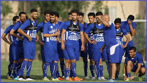 گذرنامه هاى ٤ استقلالى در فدراسيون فوتبال