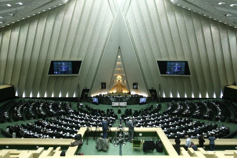 دولت موظف به اقدام مطابق قانون &laquo;اقدام متناسب و متقابل ایران در اجرای برجام&raquo; در مقابل آمریکا شد