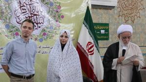 عذرخواهی معاون رییس جمهور از گندمکاران /کشف بیش از 13 کیلو طلای خارجی قاچاق / سوسوی زندگی در اعماق تاریکی/ مسلمان شدن جوان مسیحی در رشت / تصادف مرگبار در محور کرمانشاه روانسر عذرخواهی معاون رییس جمهور از گندمکاران /کشف بیش از 13 کیلو طلای خارجی قاچاق / سوسوی زندگی در اعماق تاریکی/ مسلمان شدن جوان مسیحی در رشت / تصادف مرگبار در محور کرمانشاه روانسر