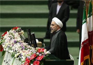 شوخی روحانی با اصفهانی بودن وزرای اقتصادی + فیلم