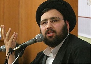 تلاش دشمن درمعمولی نشان دادن شخصیت امام (ره)
