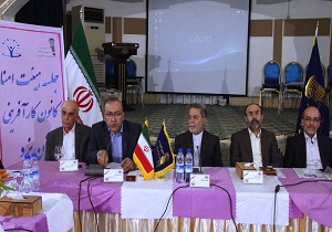 تاکید استانداریزد برهمکاری تمام نهادهای دولتی در عرصه اشتغالزایی، سرمایه گذاری و کارافرینی