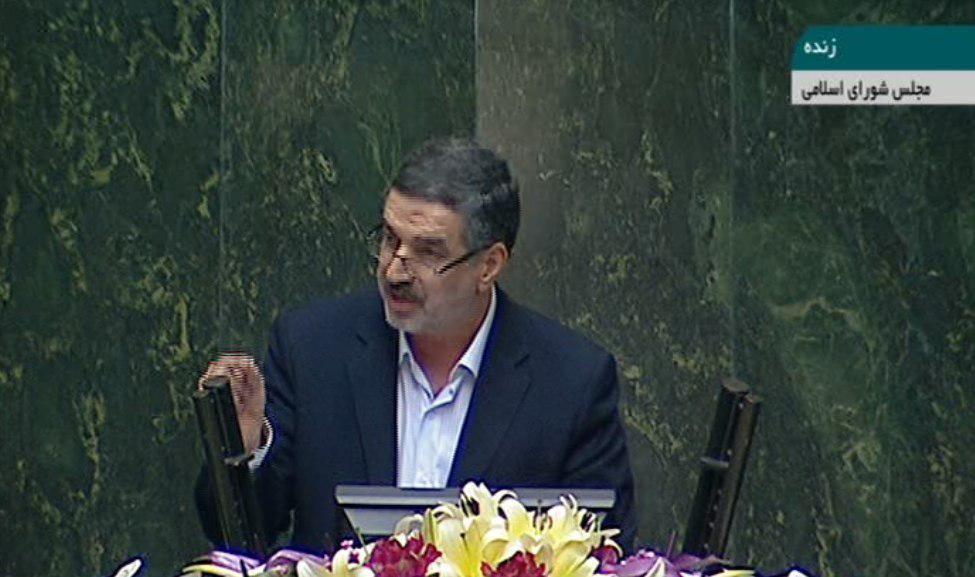 قاضی&zwnj;زاده&zwnj; کارنامه روشن چهار ساله دارد/95 درصد برنامه های این وزیر پیشنهادی با برنامه ششم انطباق دارد