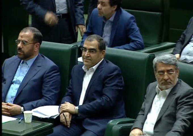 واکنش لاریجانی به زلال&zwnj;ترین وزیر پیشنهادی روحانی/تعجب بروجردی از تذکر هیئت رئیسه/معجزه در مجلس!