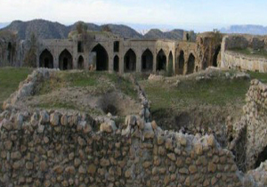 پایان مرمت کاروانسرای میان کتل در کازرون