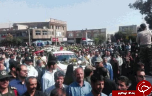 تشییع پیکرافسر شهید رسولی جانشین مبارزه با مواد مخدر سراوان در اراک