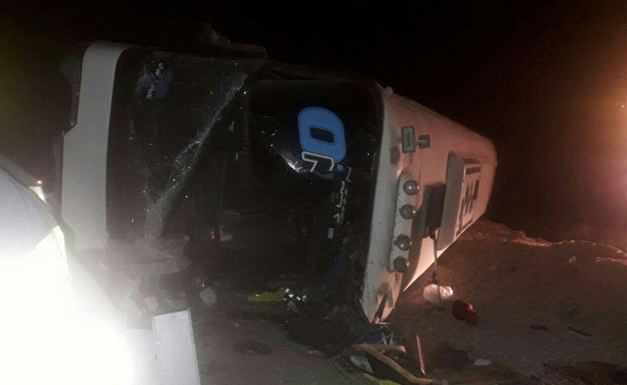 واژگونی اتوبوس مسافربری در محور شاهرود_سبزوار واژگونی اتوبوس مسافربری در محور شاهرود_سبزوار