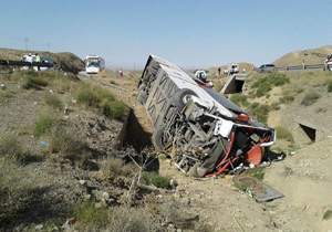بزرگداشت شهید محسن حججی در چهاربرج/ حمل بار غول&zwnj;آسا توسط نیسان در جاده/ صدای روح&zwnj;نواز چشمه 