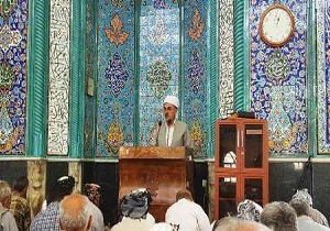 خیانت و دورویی سبب نفاق و بدبینی در جامعه می‌شود