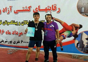 کسب مدال نقره کشوری توسط کشتی گیرفرنگی کار اردبیلی
