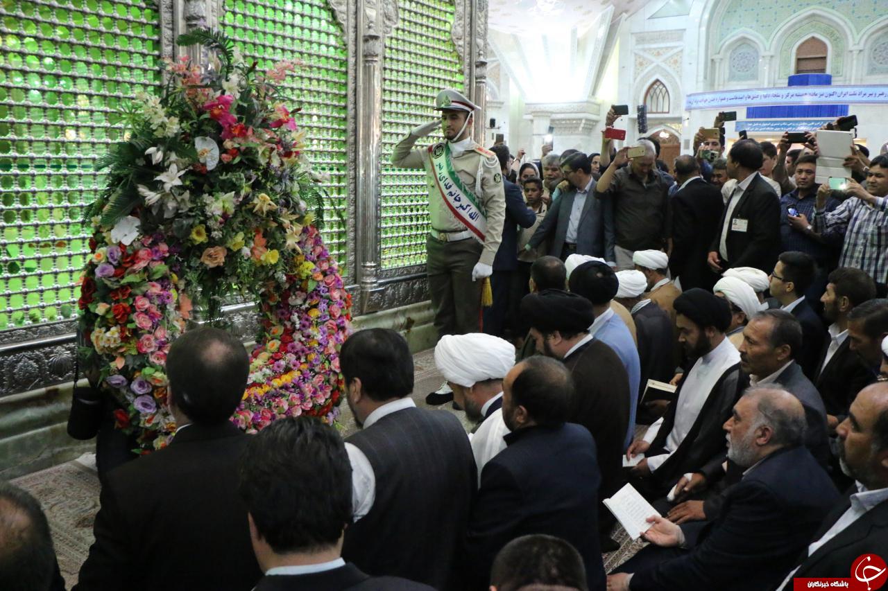 گزارش تصویری از مراسم ادای احترام و تجدید میثاق شخصیت های سیاسی و فرهنگی افغانستان با آرمان های امام خمینی(ره)