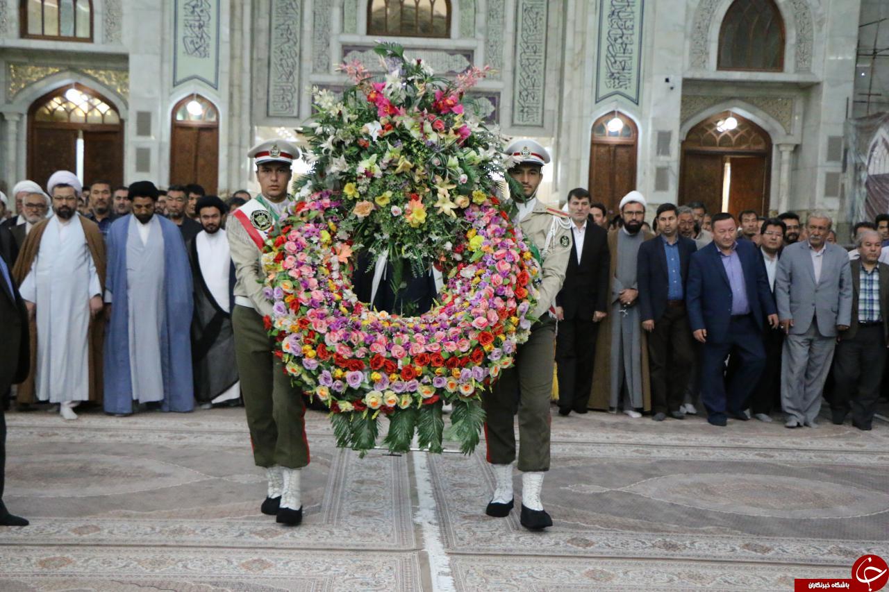 گزارش تصویری از مراسم ادای احترام و تجدید میثاق شخصیت های سیاسی و فرهنگی افغانستان با آرمان های امام خمینی(ره)