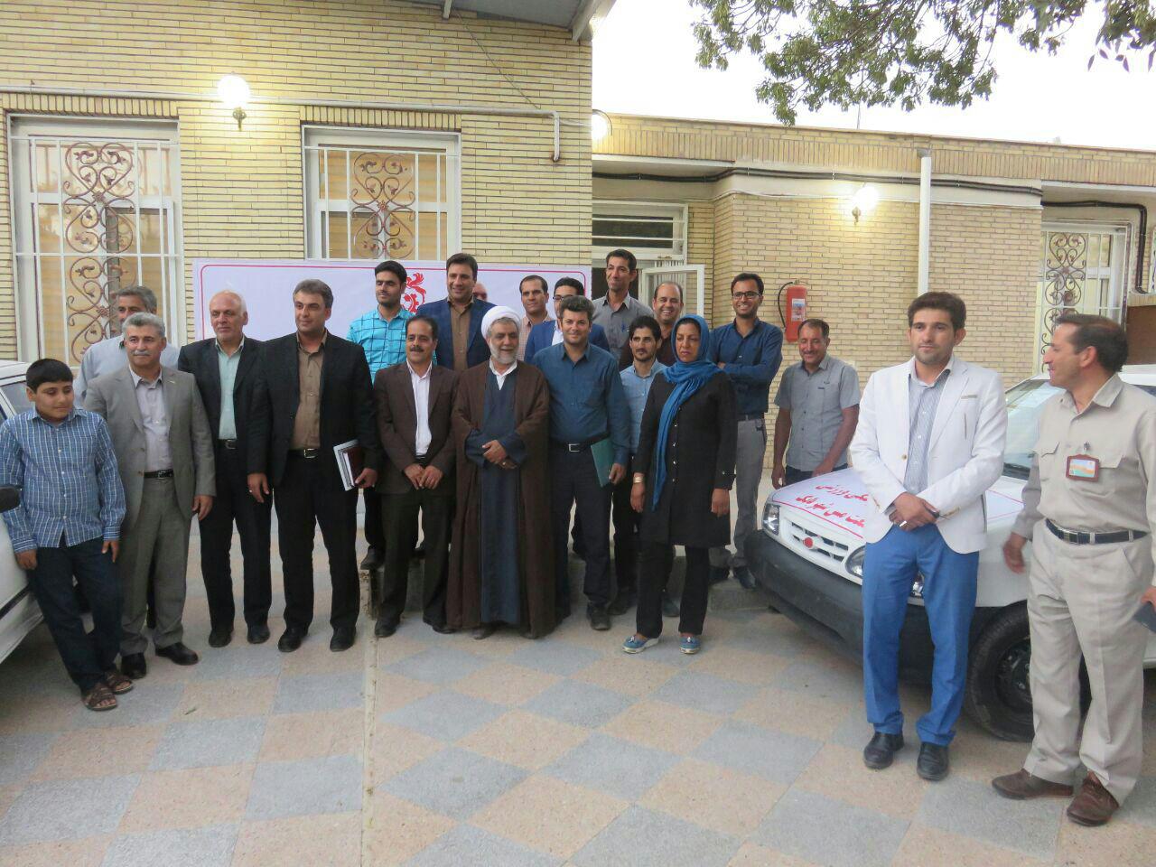 تجلیل از دست اندرکاران همایش پیاده روی "صبح و نشاط"