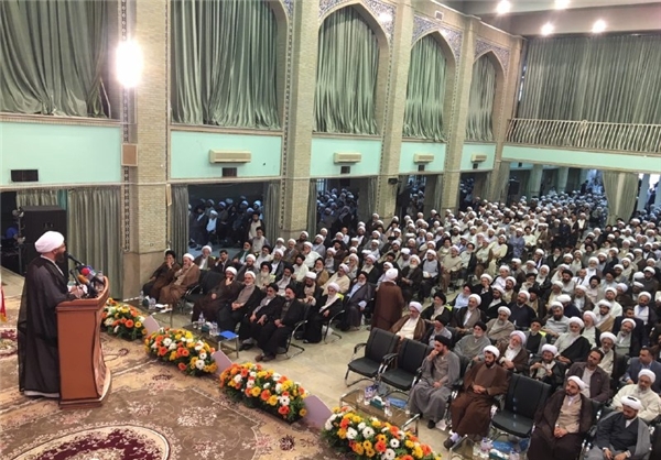 اجلاس سراسری روز جهانی مساجد آغاز به کار کرد