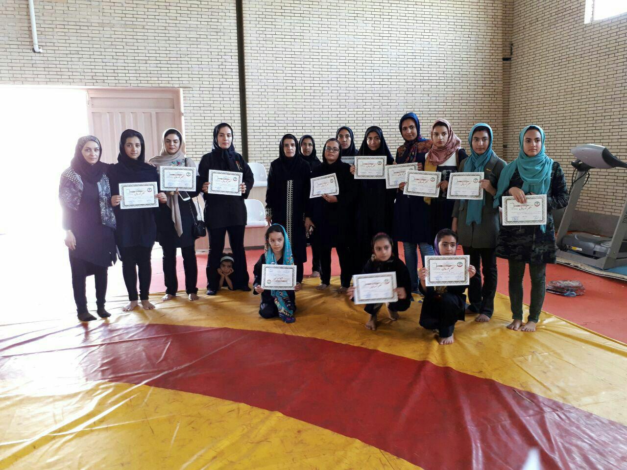 مسابقات کونگ فو بانوان در زرند