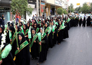 پیاده روی دختران احمدی در شیراز + تصاویر