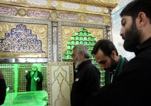 مراسم غبارروبی وعطر افشانی حرم مطهر امام زاده جعفر یزد همزمان بادهه کرامت