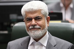 شهریاری: حضور بانوان در ورزشگاه ها امکان پذیر نیست
