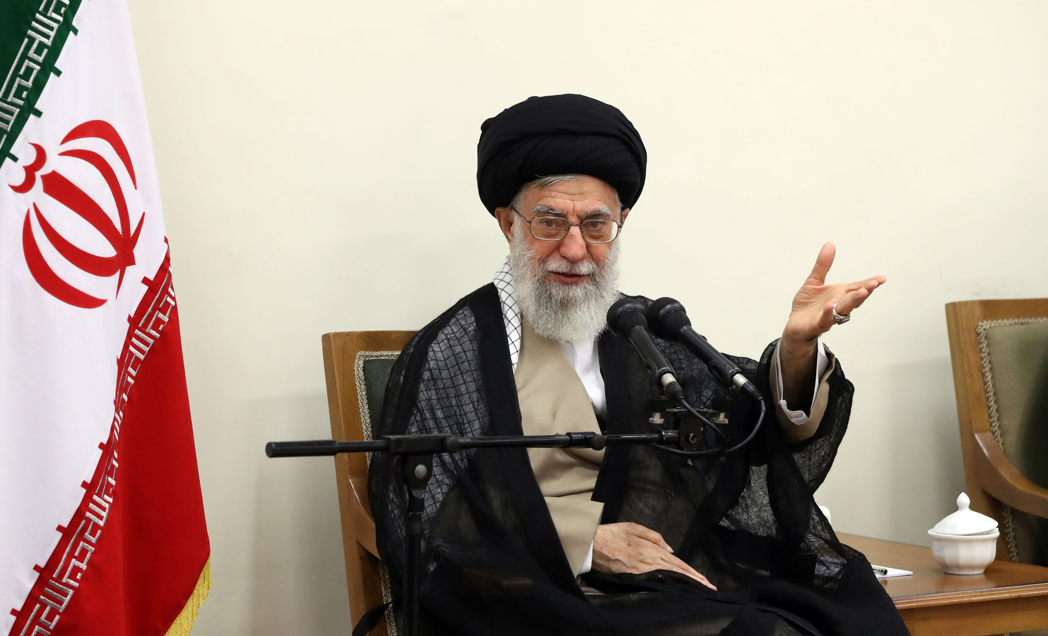 شهید حججی عزیز، حجت خداوند در مقابل چشم همگان شد/مهمترین وظیفه مسئولان فرهنگی، تقویت روحیه انقلابی در نسل جوان است